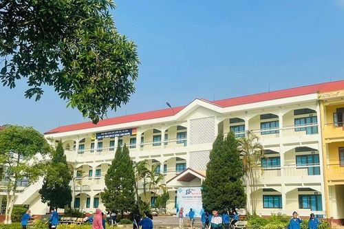 Trường học hào hứng khởi động cho năm học mới