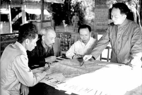 Hai mốc son chói lọi trên mặt trận ngoại giao và những bài học lớn cho tương lai