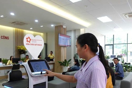 96% người dân Tp Hồ Chí Minh sử dụng điện thoại thông minh