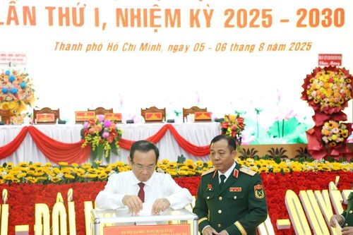 TPHCM yêu cầu tiết kiệm và quyên góp ủng hộ đồng bào bị thiên tai trong tổ chức đại hội Đảng bộ cơ sở