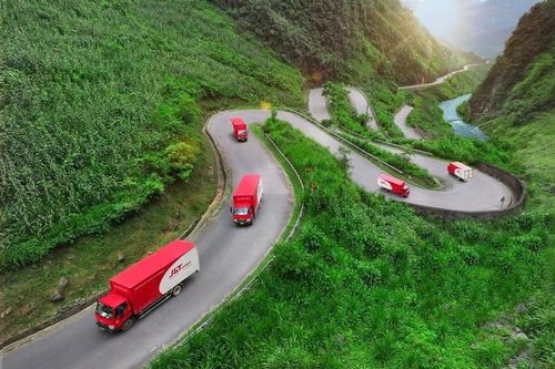 J&T Express bổ sung 315 xe tải mới, tăng cường năng lực vận hành toàn quốc