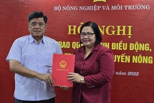Kiện toàn bộ máy khuyến nông vùng Đồng bằng sông Cửu Long