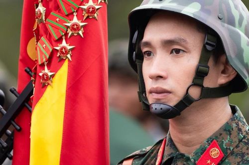 Bạn trẻ dậy từ 4 giờ sáng lên Ba Vì để gặp Thượng úy Lê Hoàng Hiệp