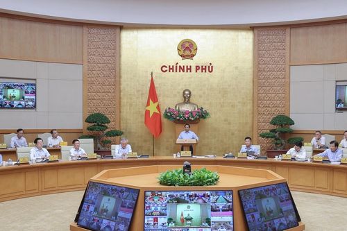 Thủ tướng: Quyết tâm đạt mục tiêu tăng trưởng GDP 8,3-8,5%