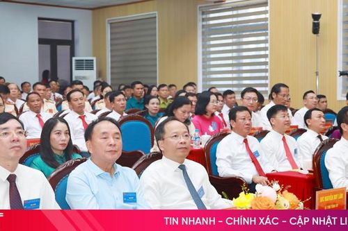 Bí thư Tỉnh ủy Nguyễn Duy Lâm dự Đại hội Đảng bộ phường Sông Trí