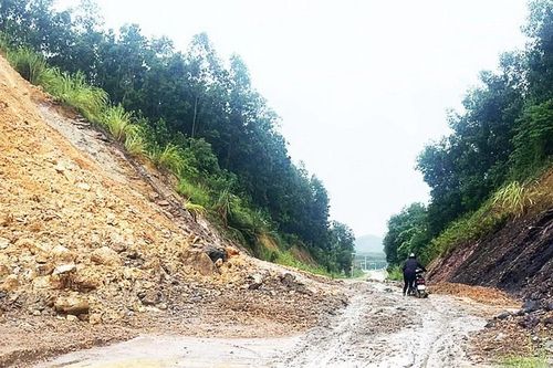 Bắc Ninh: Khắc phục sự cố sạt lở trên đường tỉnh ĐT.294B trước cuối tháng 11