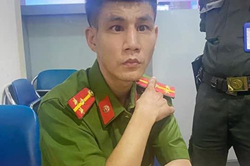 Phát hiện đối tượng mặc quân phục giả danh công an vào sân bay Đà Nẵng