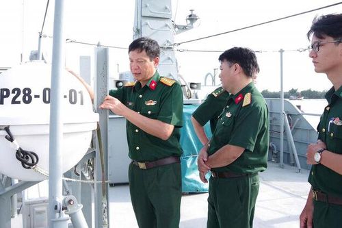 Kiểm tra công tác kỹ thuật tàu thuyền tại Hải đoàn Biên phòng 28