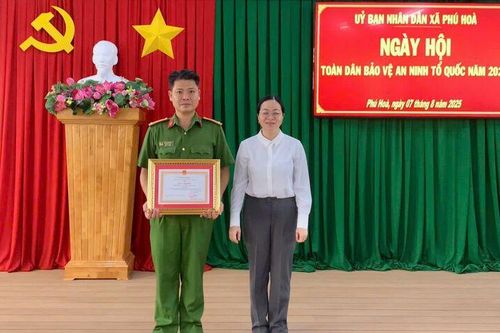 Xã Phú Hòa tổ chức Ngày hội Toàn dân bảo vệ an ninh Tổ quốc