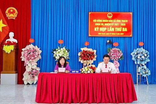 Kỳ họp lần thứ 3 HĐND xã Vĩnh Trạch, nhiệm kỳ 2021 - 2026