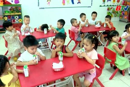 Sữa học đường - hiệu quả từ chính sách nhân văn