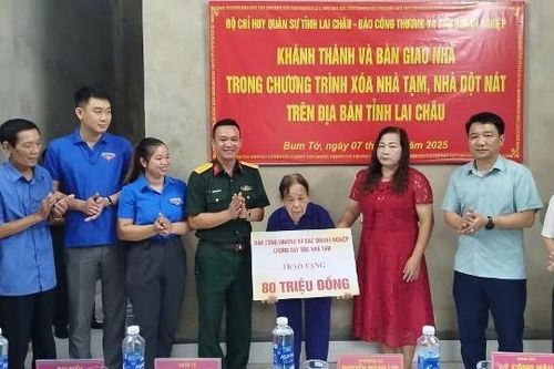 Khánh thành và bàn giao nhà cho hộ có hoàn cảnh đặc biệt khó khăn
