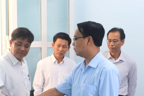 Phó Bí thư Tỉnh ủy Lâm Đồng Đặng Hồng Sỹ làm việc với xã La Dạ
