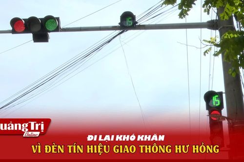 Đi lại khó khăn vì đèn tín hiệu giao thông hư hỏng