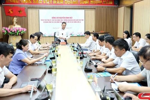 Đồng chí Chủ tịch UBND tỉnh làm việc với Sở Xây dựng