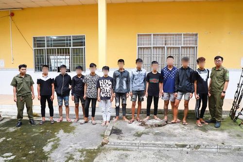Cần Thơ: Nhóm đối tượng tụ tập đánh nhau không thành, đập phá xe của người khác