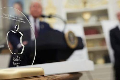 Apple dẫn đầu đà tăng cổ phiếu công nghệ toàn cầu sau tuyên bố của ông Trump