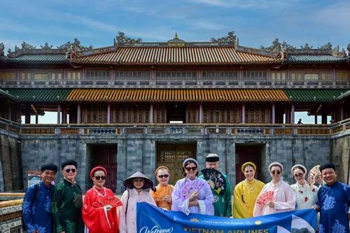 Đoàn KOLs Australia trải nghiệm văn hóa Huế