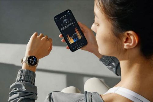 Dùng smartwatch đo sức khỏe hàng ngày được không?