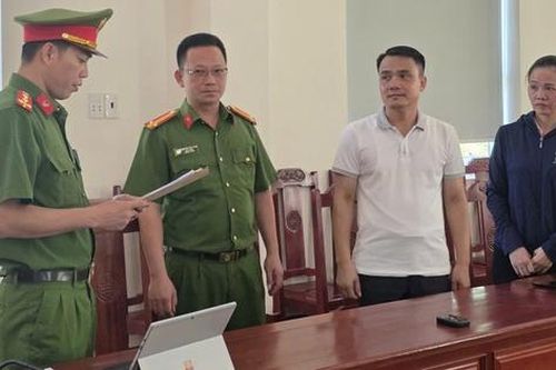 Khởi tố hiệu trưởng và giáo viên nâng khống điểm cho thí sinh thi vào lớp 10 tại Thanh Hóa