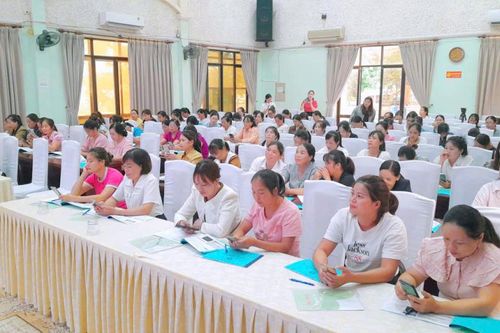 Tập huấn nâng cao kỹ năng chuyển đổi số cho 100 hội viên phụ nữ