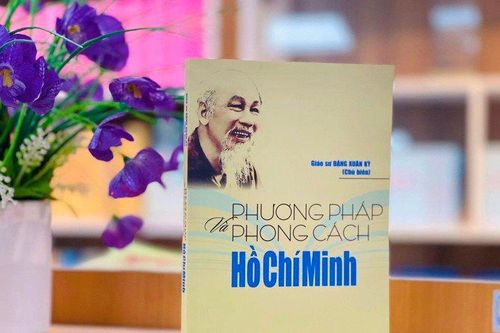 Triển khai tiếp nhận sách dự Giải thưởng Sách Quốc gia lần thứ VIII