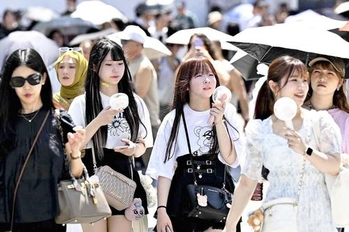 Nhiều nước ghi nhận mức nhiệt cao chưa từng thấy trong lịch sử:Vòng lặp nguy hiểm