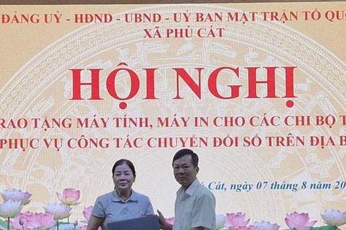 Xã Phú Cát đẩy mạnh chuyển đổi số trong công tác Đảng
