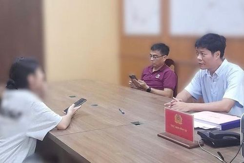 Công an giải cứu bé gái 14 tuổi bị nhóm người lạ dụ dỗ rời khỏi địa phương