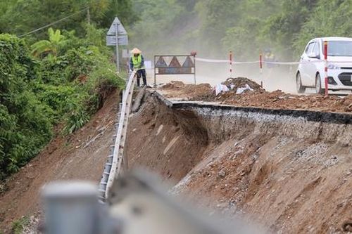 Đường giao thông vùng cao Nghệ An thiệt hại nặng sau lũ