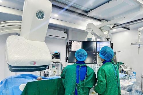 Can thiệp tim mạch tối khẩn, cứu bé sơ sinh