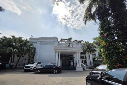 Sau gần 2 tháng có thông báo thu hồi đất, Hà Thủy vẫn xin quản lý 568m2 bán đảo hồ Đống Đa để kinh doanh