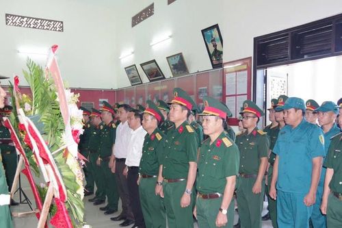 Tuổi trẻ lực lượng vũ trang TP Đà Nẵng 'Hành quân về nguồn'