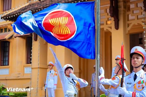 Lễ thượng cờ kỷ niệm 58 năm Ngày thành lập ASEAN