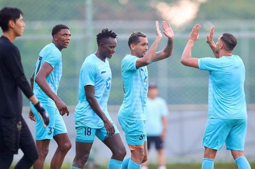 V-League 2025/26: 'Nóng' từ khi chưa bắt đầu