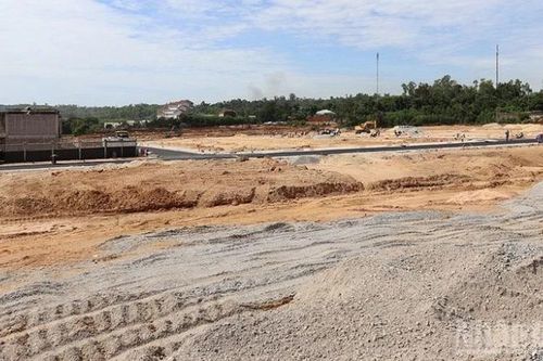Sớm tháo gỡ nhiều khó khăn, vướng mắc tại Khu kinh tế Dung Quất