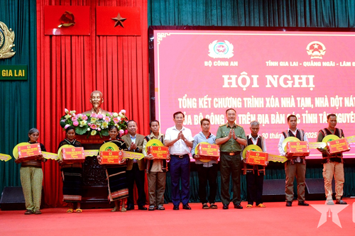 Xóa nhà tạm, dựng niềm tin cho đồng bào Tây Nguyên