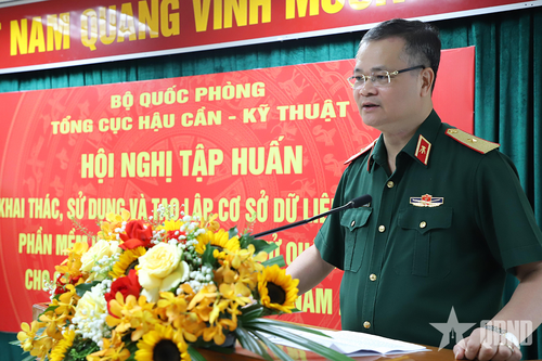 Tập huấn tạo lập cơ sở dữ liệu ban đầu phần mềm hồ sơ sức khỏe quân nhân