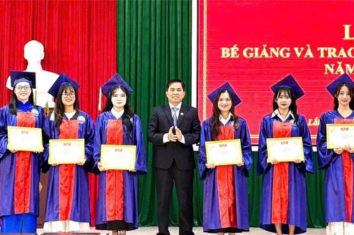 Sinh viên ngành Sư phạm mầm non tự tin bước vào nghề