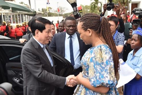 Củng cố tin cậy, gắn bó giữa hai Đảng cầm quyền, tạo tiền đề thúc đẩy hơn nữa hợp tác hữu nghị Việt Nam-Angola