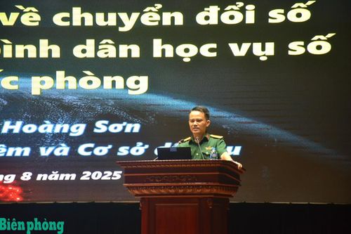 Tập huấn chuyển đổi số và Phong trào 'Bình dân học vụ số' trong BĐBP