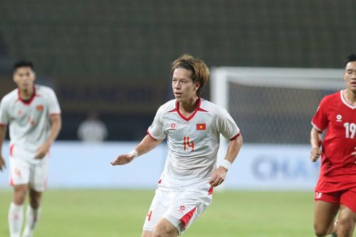 Cầu thủ Việt kiều đổ bộ V-League: Mừng nhiều mà lo cũng... lắm