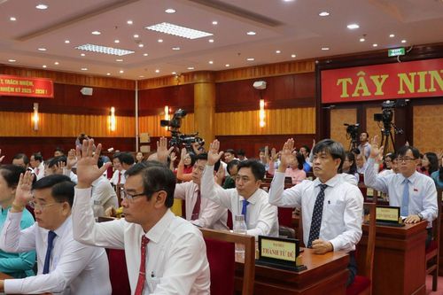 HĐND tỉnh Tây Ninh thông qua 14 nghị quyết quan trọng