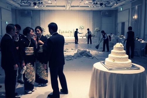 Cô dâu bỏ trốn ngay trước giờ làm lễ vì phát hiện chú rể có con riêng