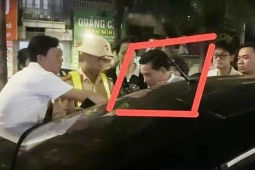 Phó giám đốc say xỉn lái ô tô gây tai nạn liên hoàn ở Quảng Ninh