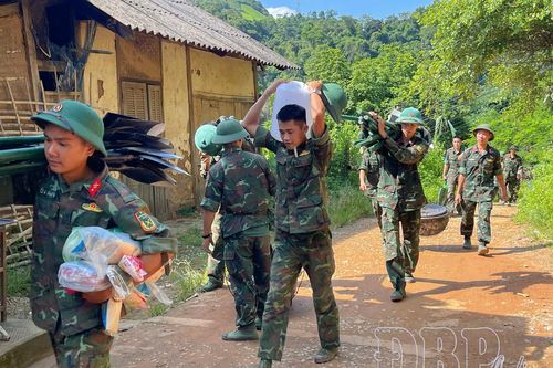 Thư người lính từ tâm lũ: Lau khô nước mắt đồng bào
