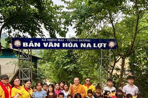 Cộng đồng Phật giáo Gia Lai hướng về vùng lũ Nghệ An