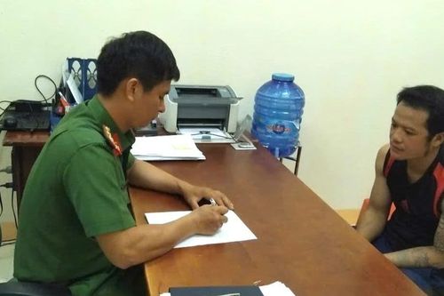 Công an xã Chư A Thai bắt đối tượng trộm máy bơm trốn lệnh truy nã
