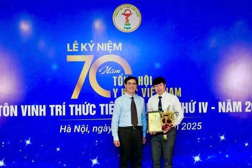 Lâm Đồng: 1 cá nhân được Tổng hội Y học Việt Nam tôn vinh trí thức tiêu biểu