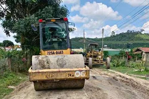 Tiến hành sửa chữa đường ĐT.729 đã xuống cấp nghiêm trọng
